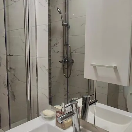 Studio Shalom For 2 Persons In Апартаменты Омиш